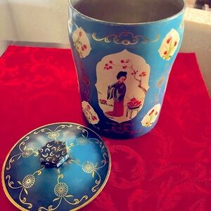 Biscuit canister, brand George W Horner & Company.  Made in England